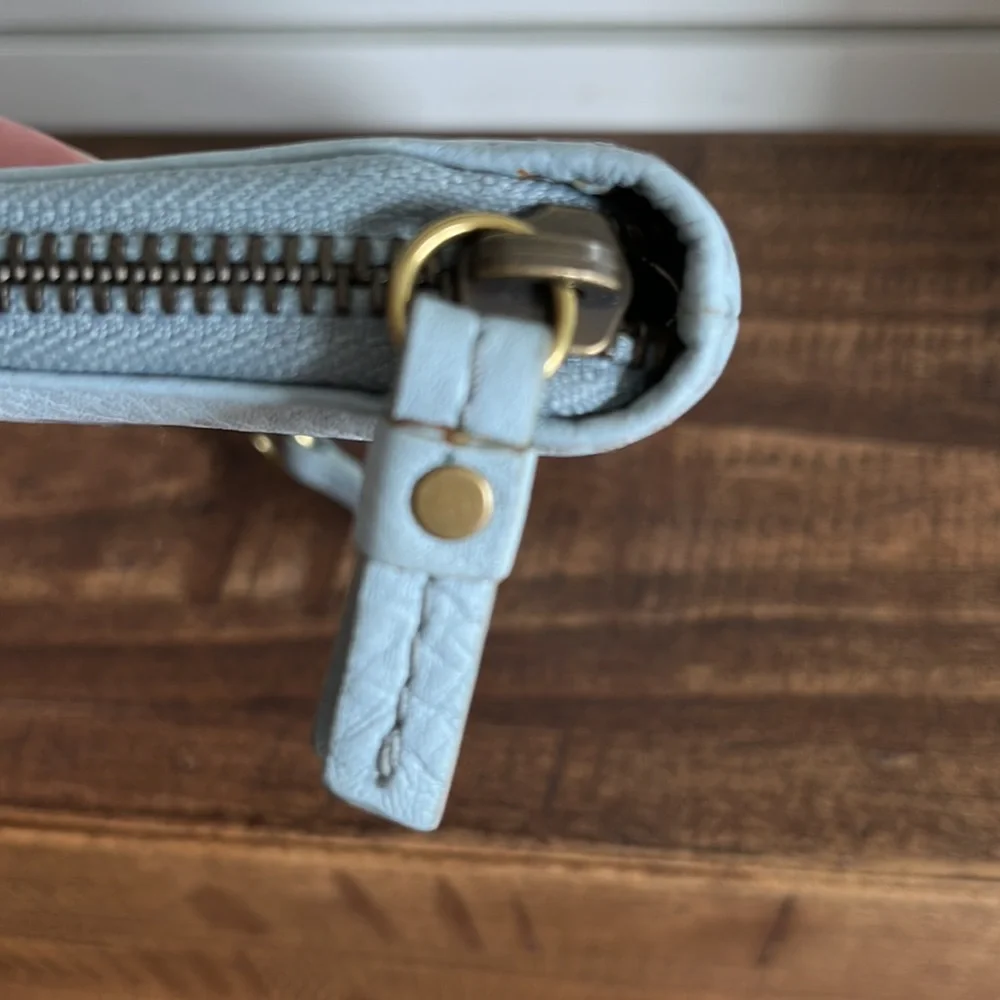 Fossil this wallet